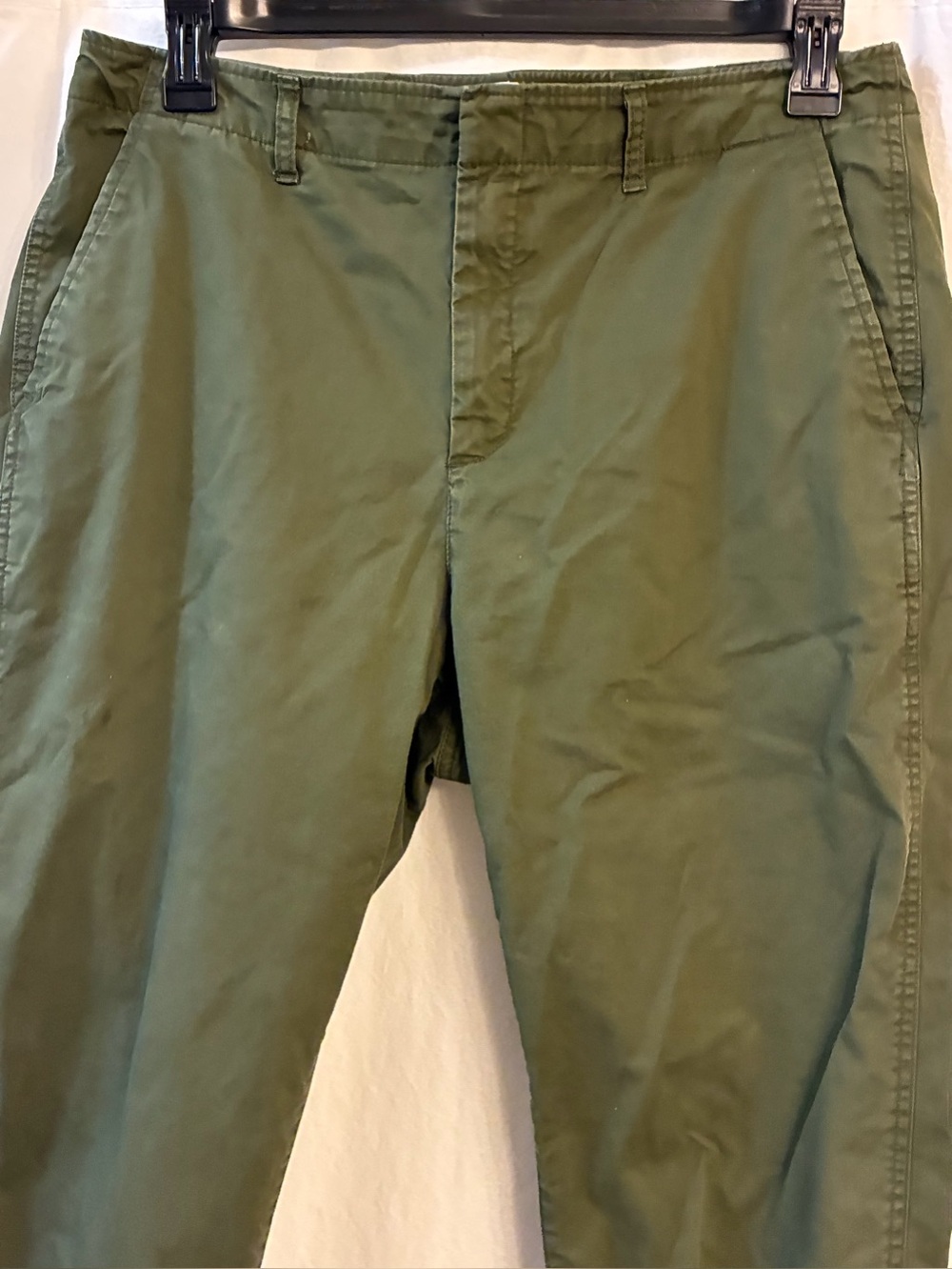 Gap “Downtown” Olive Green Woman’s Pants. 4 Pocket, Zip & Button. NWOT size 14T